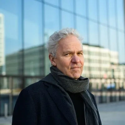 Roland Hesse, Versicherungsexperte (IHK)